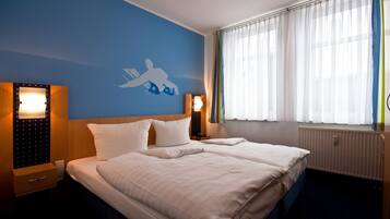 In-room safe, desk, soundproofing, cribs/infant beds