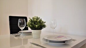 City Apartment, 1 Bedroom | In-room dining - Belvedere Apartment (Vienna)