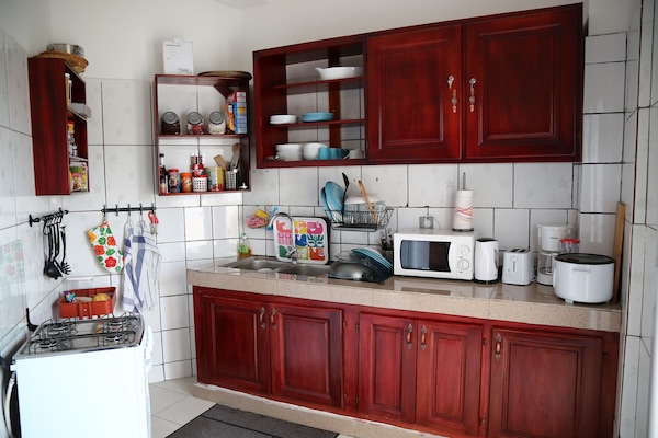 Doppia Comfort (Le Point Depart) | Cucina privata | Frigorifero, microonde, forno, piano cottura