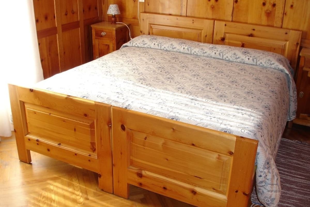 triple room, mountain view | blackout curtains, free wifi, bed sheets