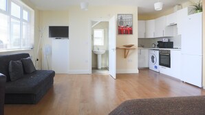 Unclassified image, 3 of 15, button - Beautiful Studio Flat in Harrow 42c (Harrow)
