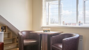 Unclassified image, 5 of 15, button - Beautiful Studio Flat in Harrow 42c (Harrow)
