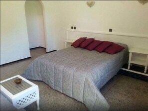 Suite, 1 Doppelbett | Verdunkelungsvorhänge, Bettwäsche, Rollstuhlgeeignet
