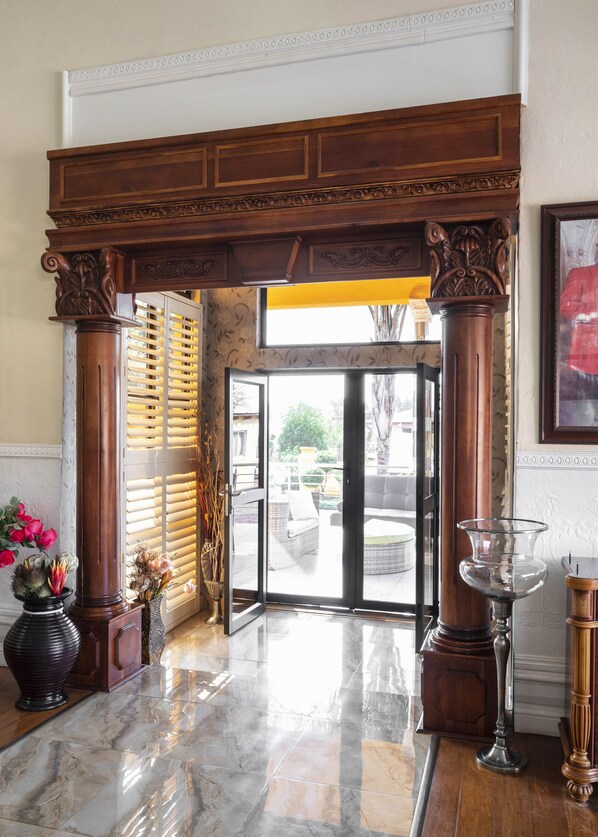 Reception - SelaMod Village guest House (Chaneng)