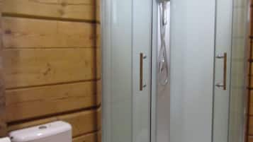 Cottage, 2 Bedrooms | Bathroom | Free toiletries, hair dryer, bathrobes, slippers