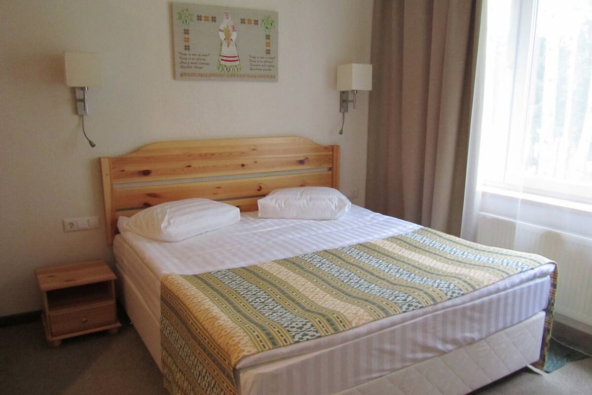 Standard Double Room | Premium bedding, in-room safe, desk, laptop workspace
