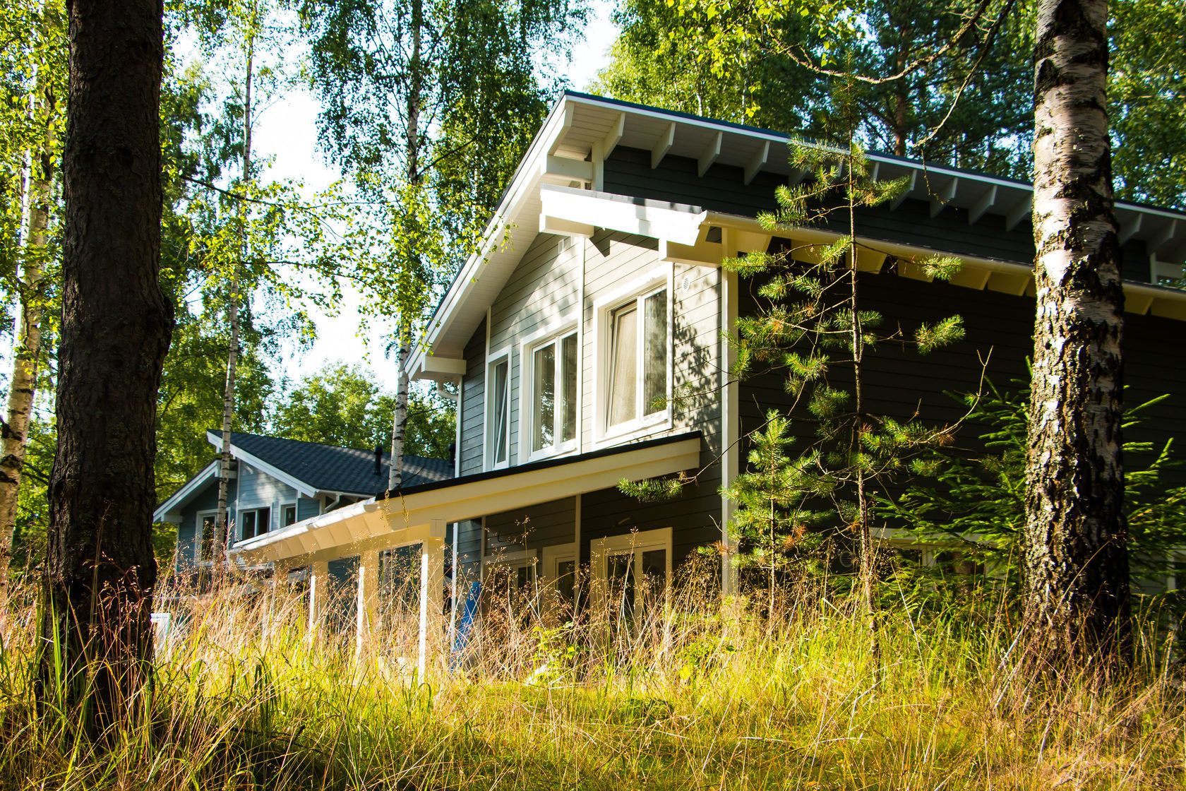 코티지 (Izburg) | 책상, 다리미/다리미판, 유아용 침대, 침대 시트