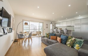 Living area - B19 - Marina Club Apartment (Lagos)