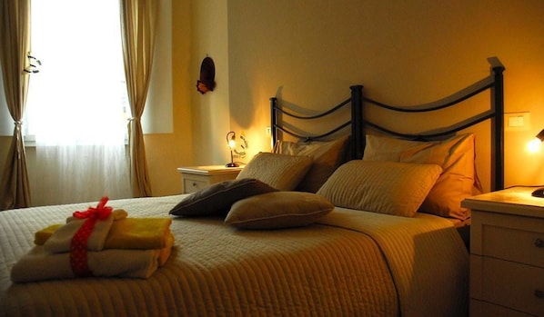 办公桌、隔音、免费 WiFi