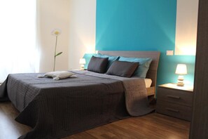 Desk, soundproofing, free WiFi - L'Iris B&B (Lucca)