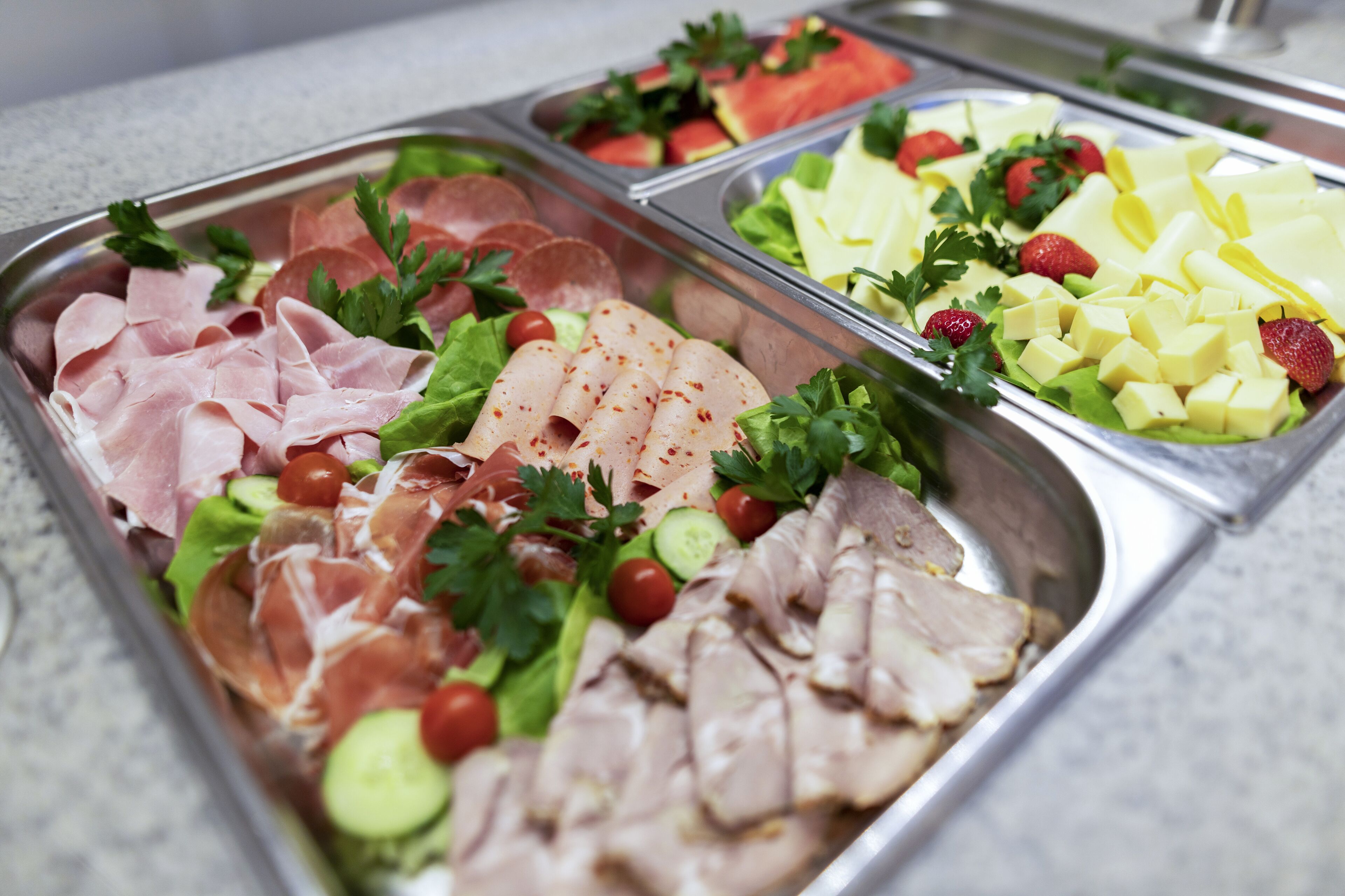 Frokostbuffé hver dag (EUR 15 per person)