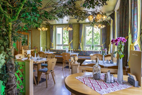 Restaurant & Landhotel Zum Niestetal