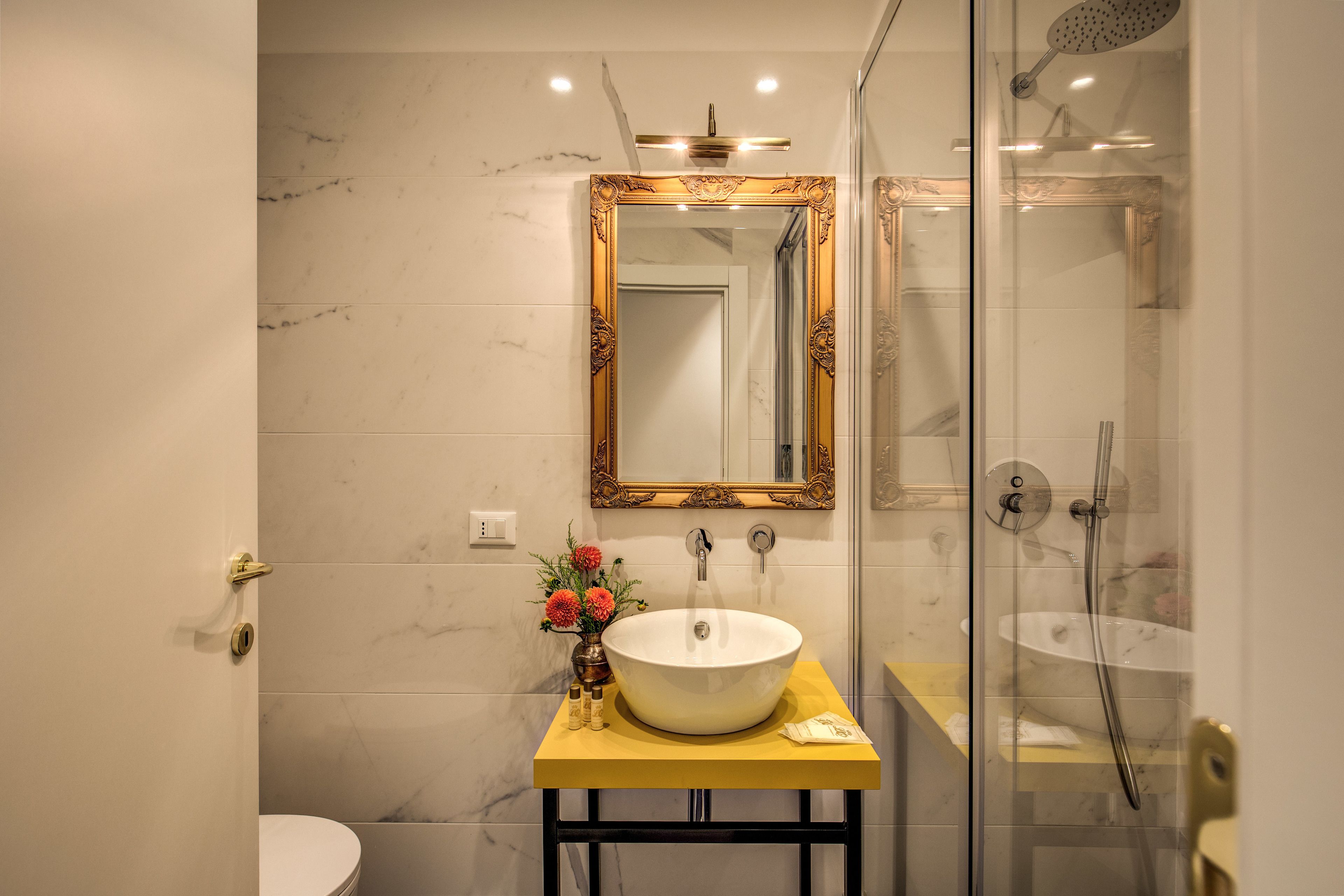 Foto - Little Queen Pantheon