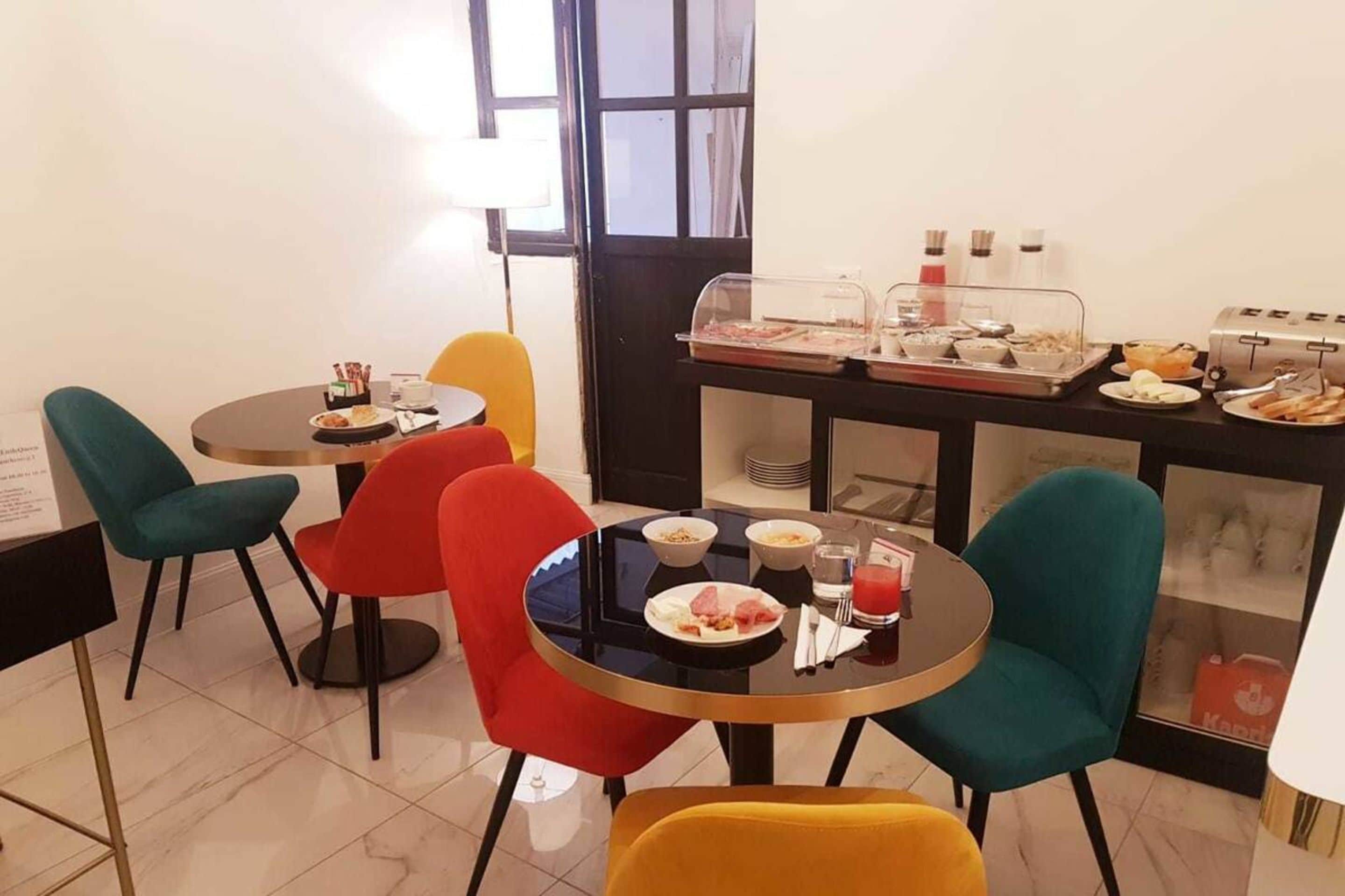 Foto - Little Queen Pantheon