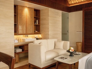 Classic Studio Suite | Living area - REVĪVŌ Wellness Resort Nusa Dua Bali (Nusa Dua)