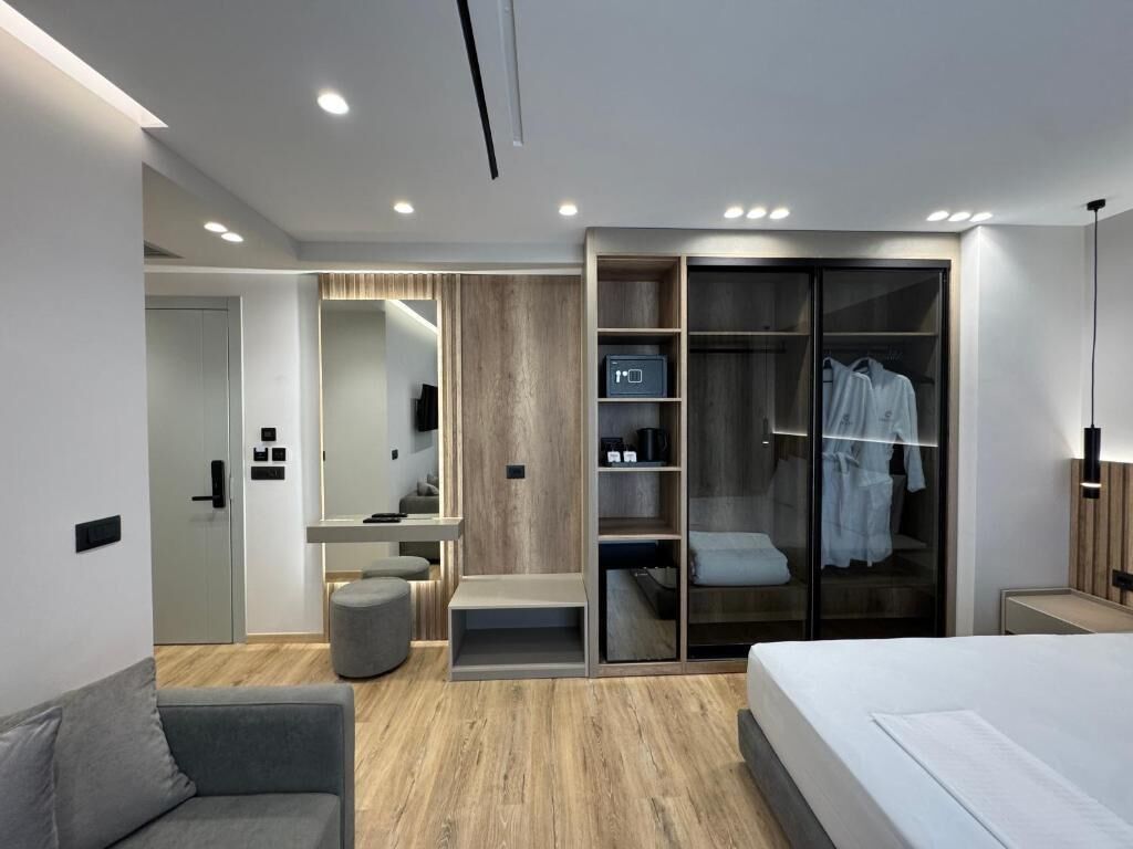 熨斗/熨板、免费 WiFi、床单