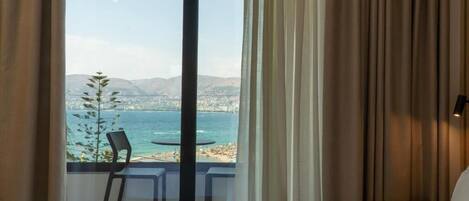 Double Room, Balcony, Sea View | Iron/ironing board, free WiFi, bed sheets