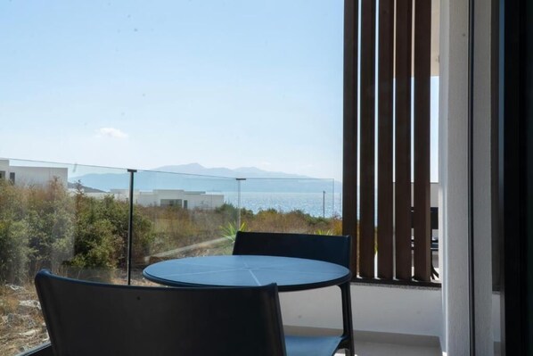 Doppelzimmer, eingeschränkter Meerblick | Blick vom Balkon