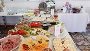 Restaurant - Centrum Wypoczynkowo Szkoleniowe GWAREK (Ustron)