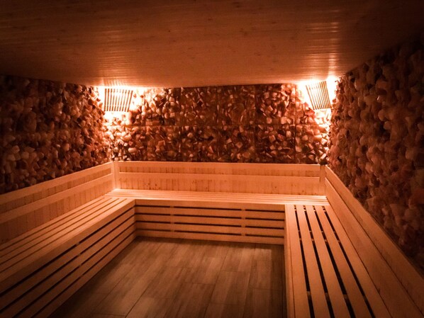 Sauna, bain à remous