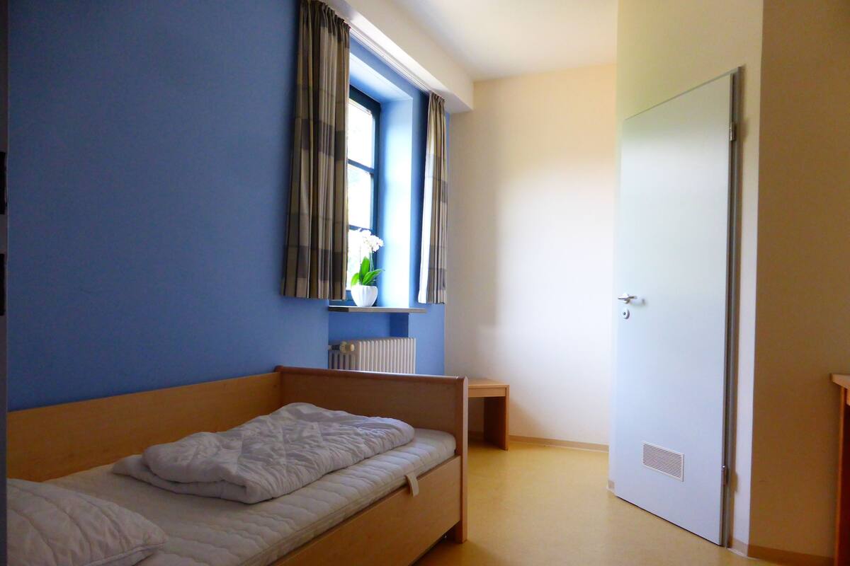 Basic Single Room, Private Bathroom