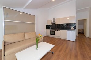 Skrivbord, mörkläggningsgardiner, extrasängar och gratis wi-fi