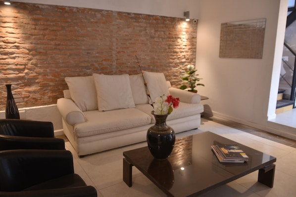 Sala de estar en el lobby