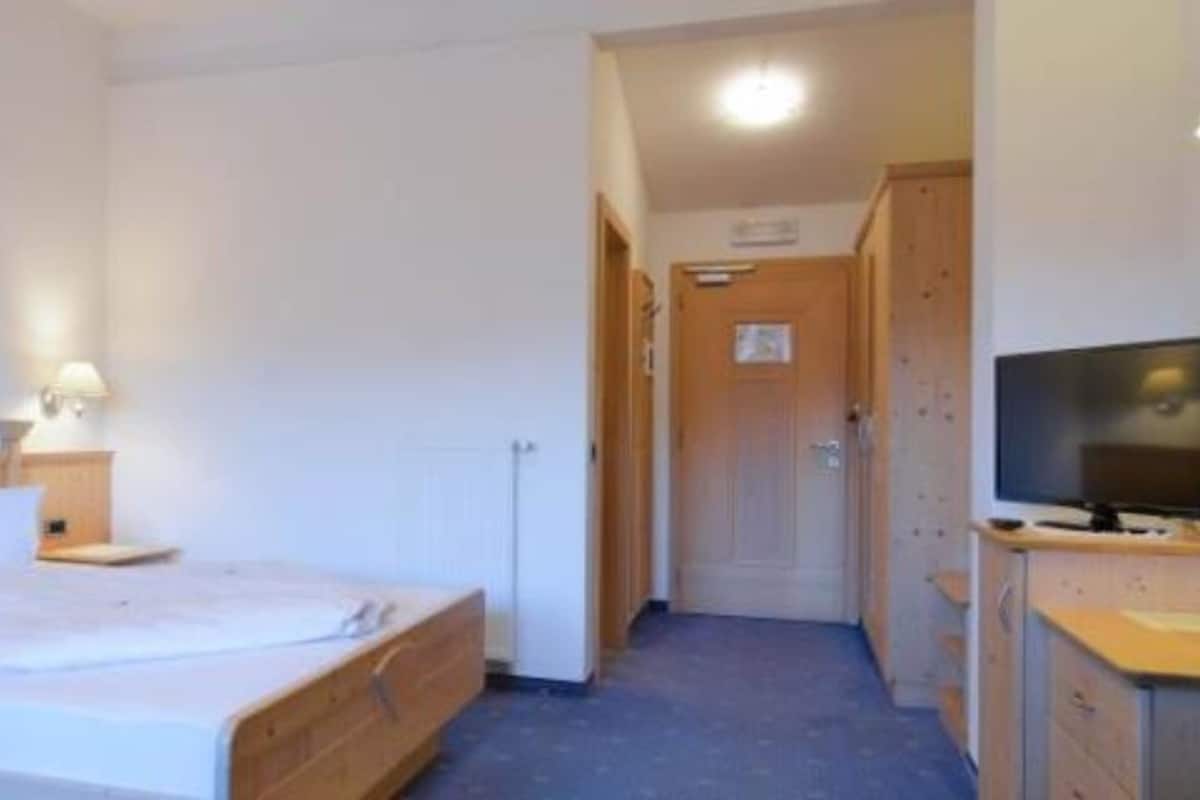 In-room safe, desk, free cots/infant beds, free WiFi