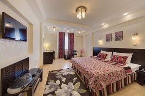 Suite (Sakura) | Meja kerja, setrika/meja setrika, Wi-Fi gratis, dan seprai linen