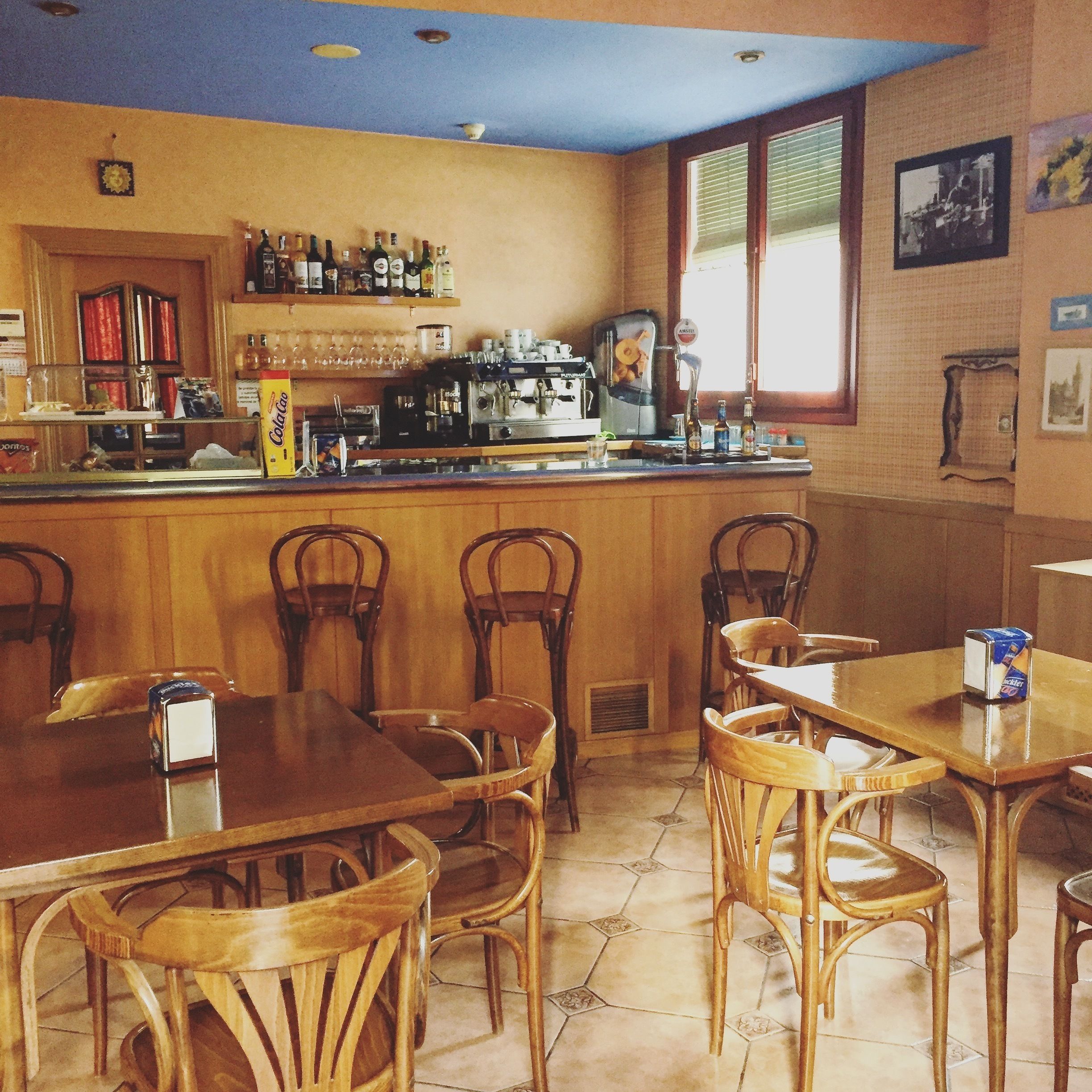 daily continental breakfast (eur 5.00 per person)