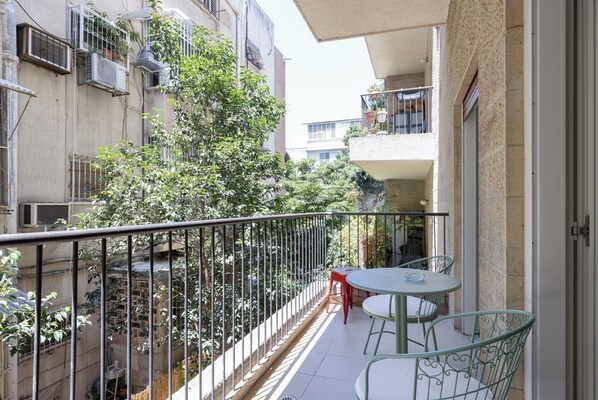 Deluxe-Apartment, 1 Schlafzimmer | Terrasse/Patio