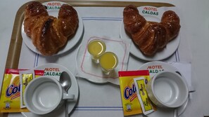 Desayuno a la carta incluido todos los días