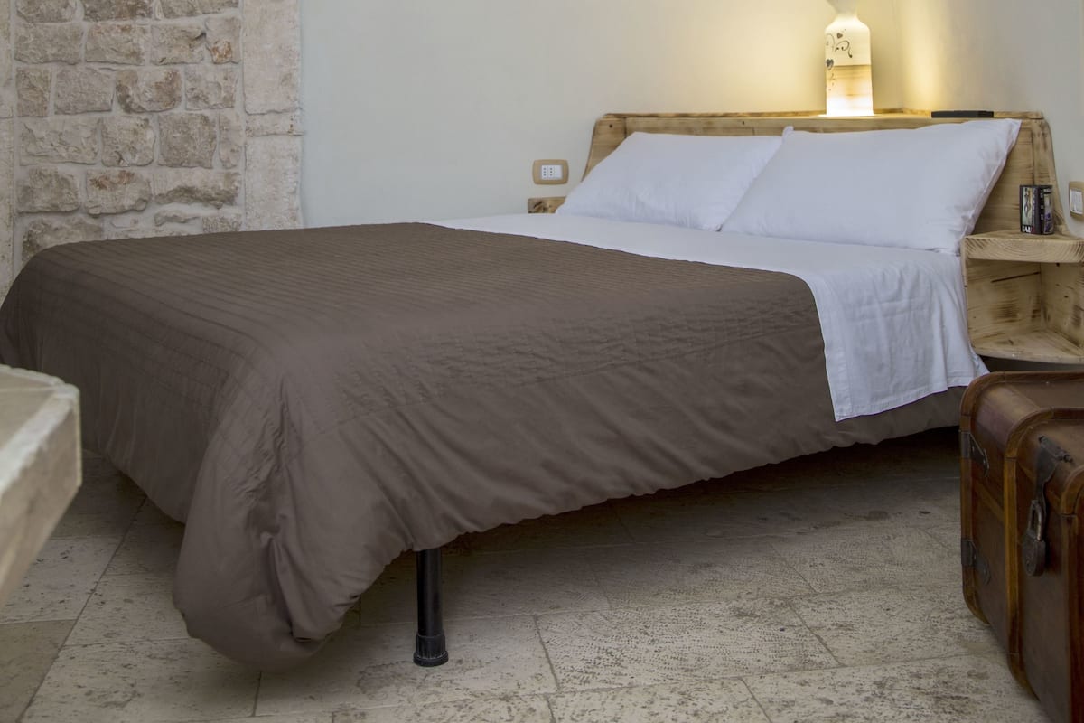 Chambre Double (Alcoba Blanca) | Couette en duvet d'oie, minibar, bureau, chambres insonorisées