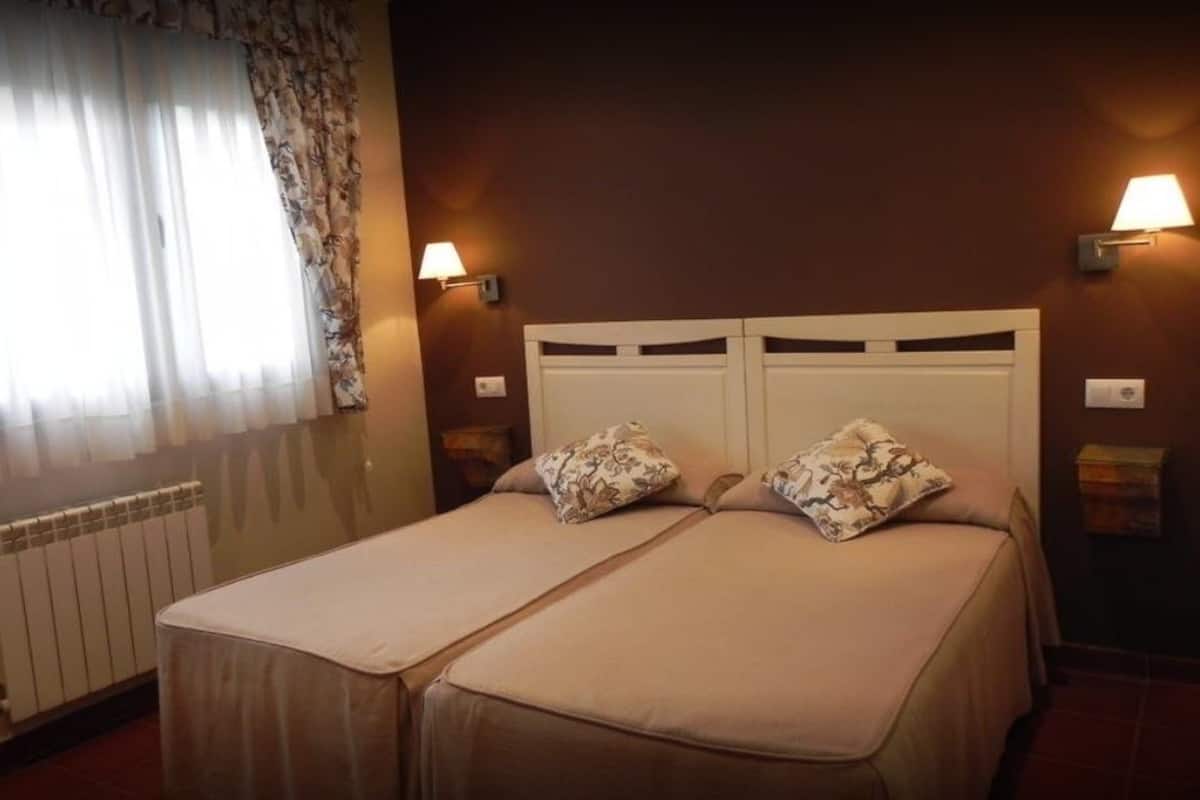 Standard Double or Twin Room | Free WiFi