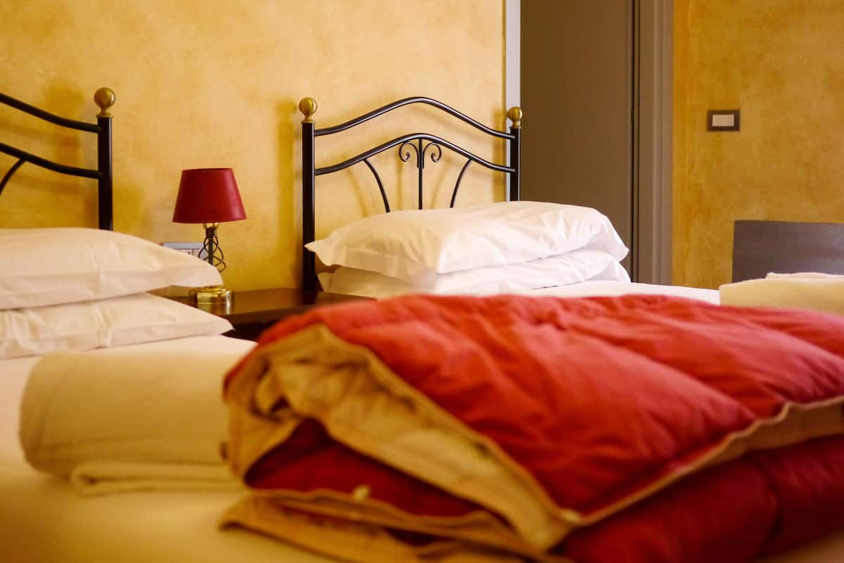 Twin Room | In-room safe, desk, laptop workspace, free WiFi