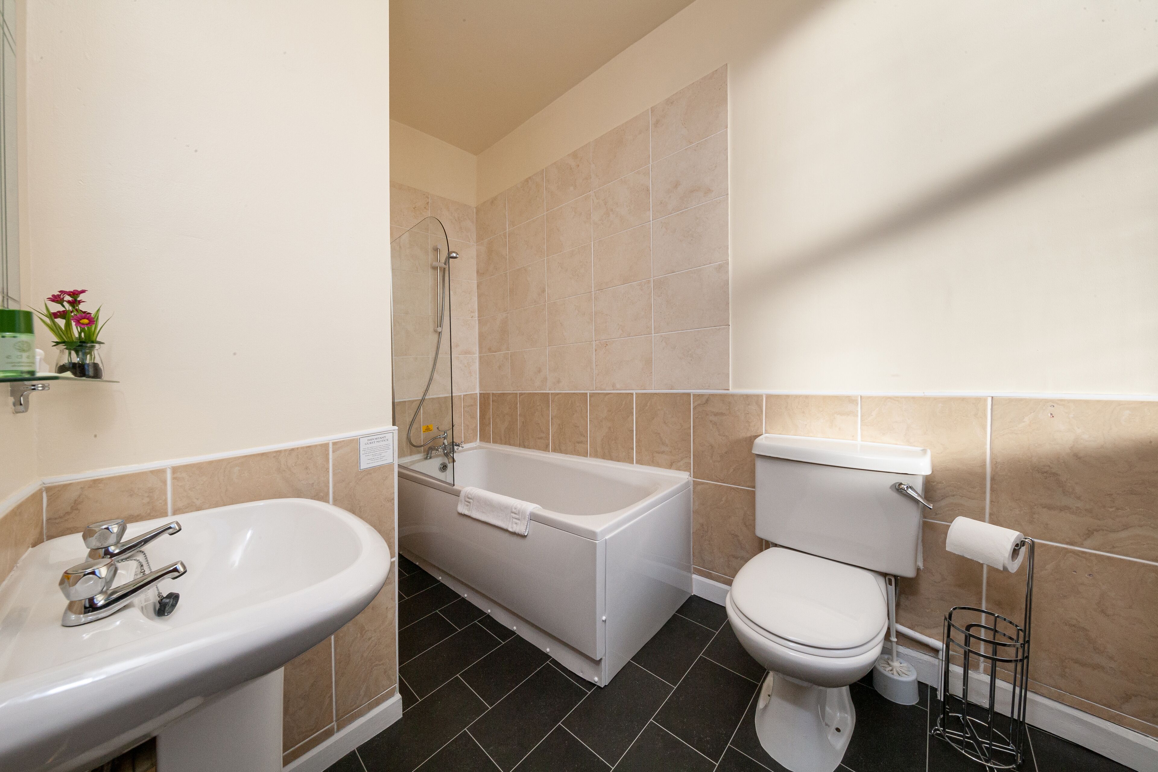 twin room, ensuite | bathroom