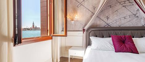 Junior Suite, Sea View | 1 bedroom, Egyptian cotton sheets, premium bedding, free minibar