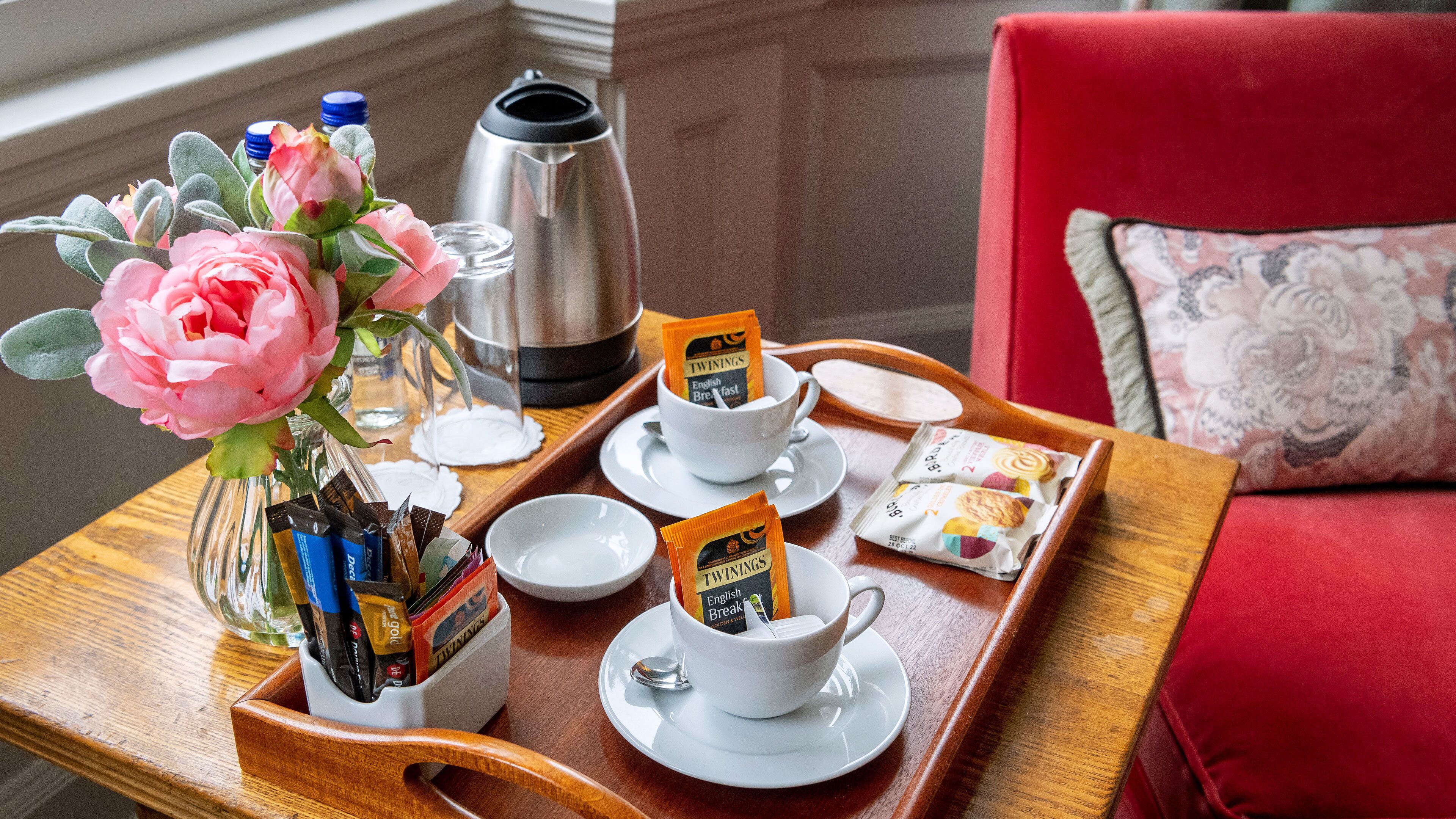 in-room safe, individually decorated, individually furnished, desk