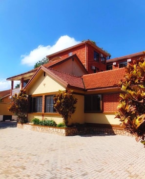 Exterior - Modest Inn Limited (Kampala)