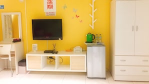 Phòng đôi tiện nghi đơn giản, 1 giường đôi, không hút thuốc | Quang cảnh từ phòng