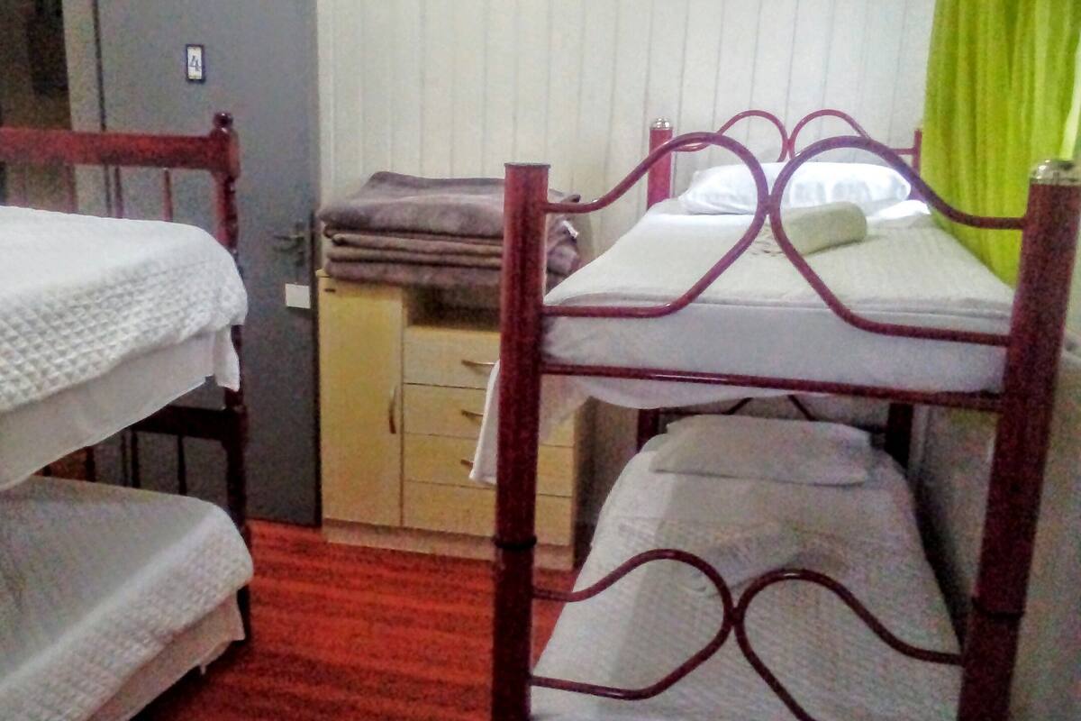 Vierbettzimmer, Mehrere Betten