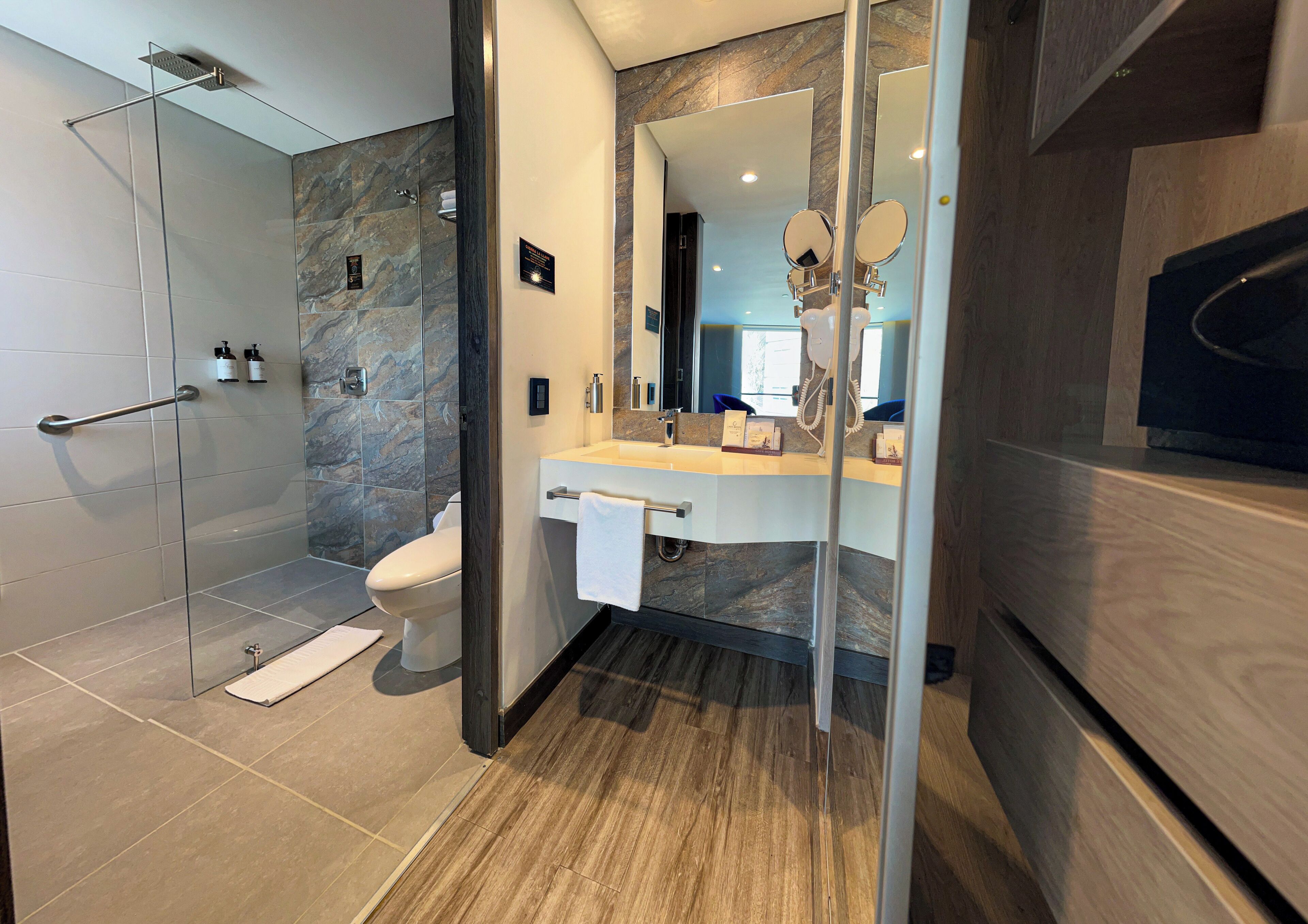 Photo - Cafe Hotel Medellín