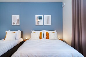 Junior Apartment, Multiple Beds | Egyptian cotton sheets, premium bedding, desk, blackout drapes