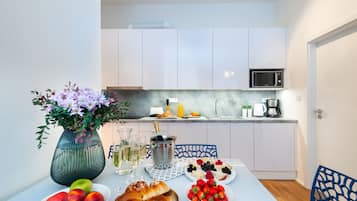 Junior Apartment, Multiple Beds | Egyptian cotton sheets, premium bedding, desk, blackout curtains
