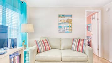 Smart-tv, dvd-spelare, böcker och printers