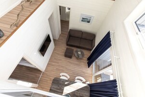 Apartment | Blackout drapes, soundproofing, iron/ironing board, free WiFi