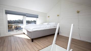 Svit | MörklÀggningsgardiner, ljudisolering och strykjÀrn/strykbrÀda