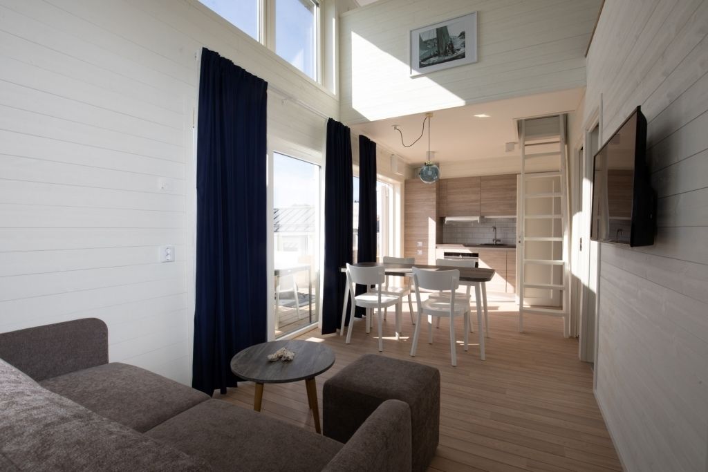 Blackout drapes, soundproofing, iron/ironing board, free WiFi