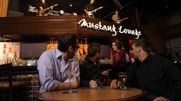 2 quầy bar/khu lounge