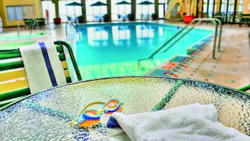 Indoor pool, pool loungers